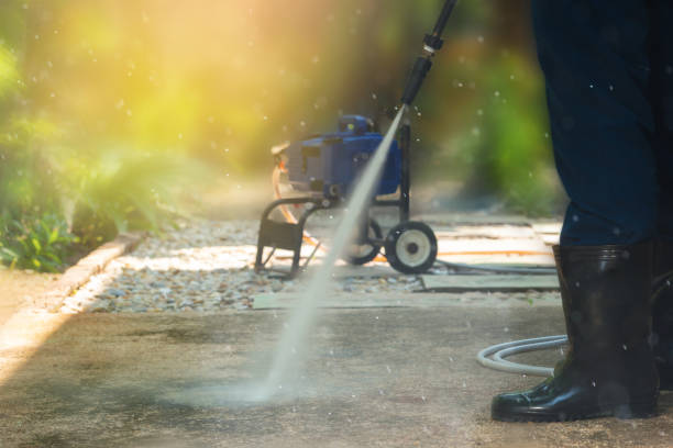 Best Pool Deck Cleaning in Braddock, PA